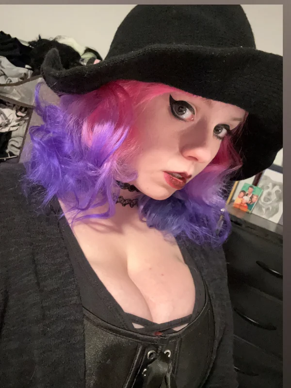 Peachiepiecream OnlyFans Profile