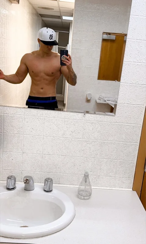 Peachybradlee OnlyFans Profile