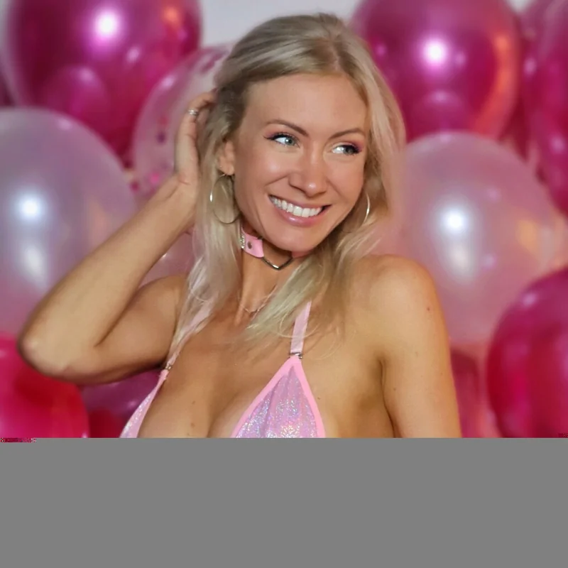 PEZSI OnlyFans Profile