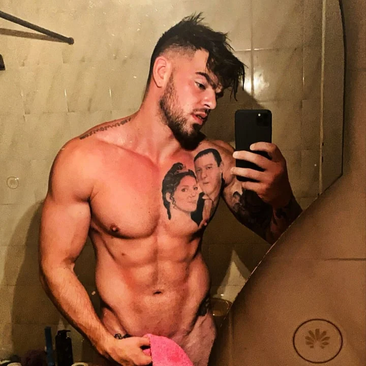 Pezzaburkefree OnlyFans Profile