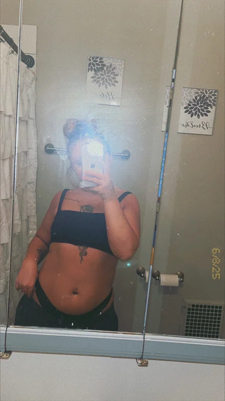 Mommy - OnlyFans Creator Profile Picture