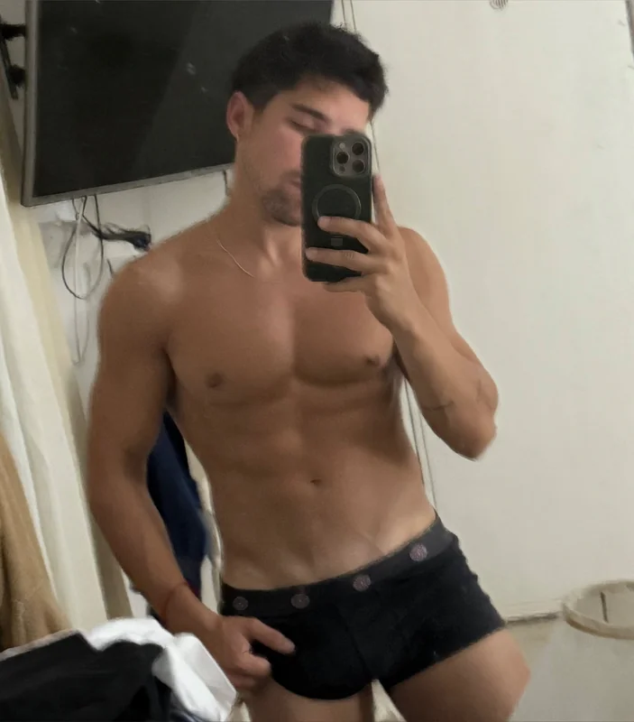Ravenboy OnlyFans Profile