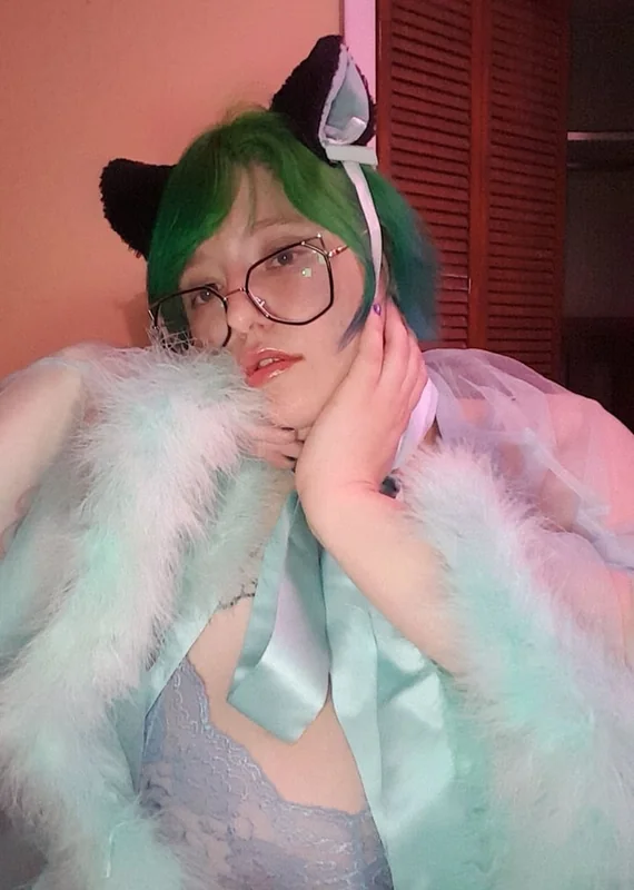 Rawrglicious OnlyFans Profile