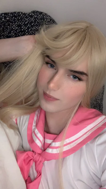 Evie OnlyFans Profile