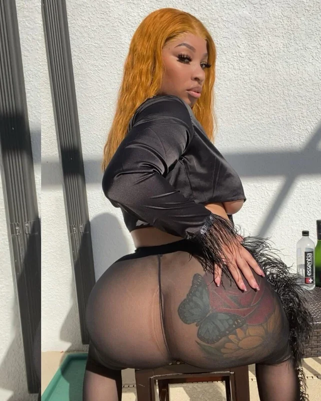 Lexbee OnlyFans Profile