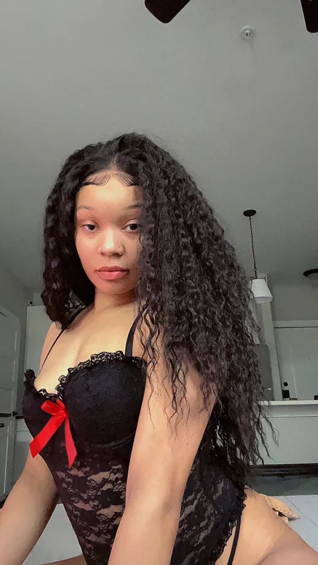 ReddRose OnlyFans Profile