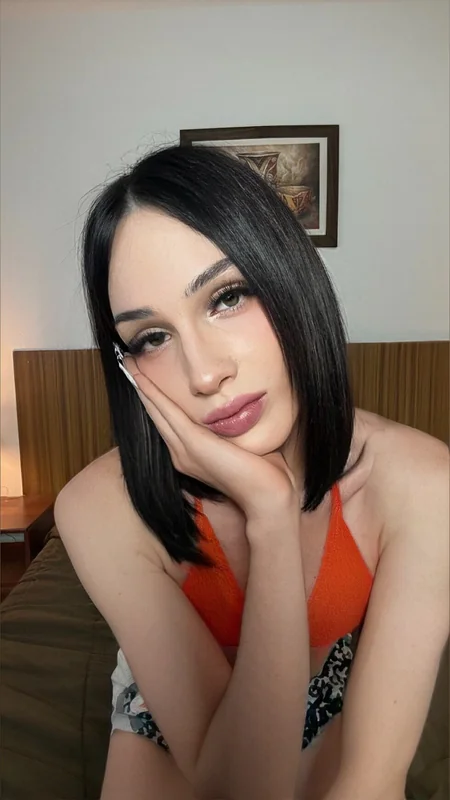 Riley 18yo . OnlyFans Profile