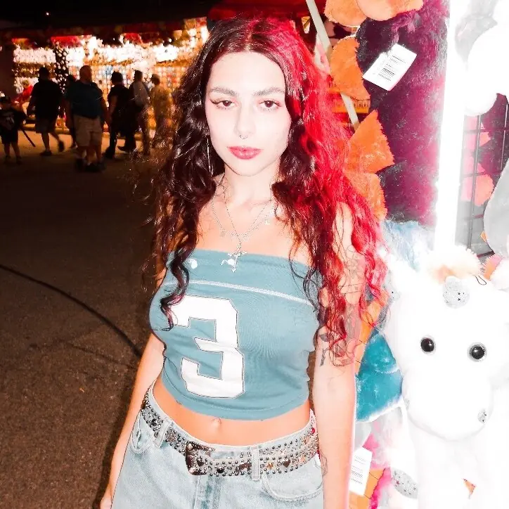 Sadskunk OnlyFans Profile