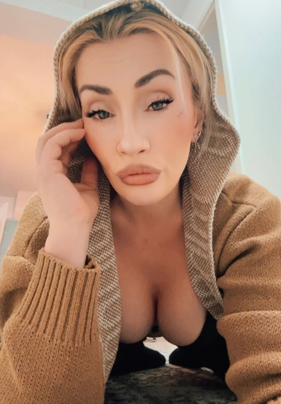 Sanna OnlyFans Profile