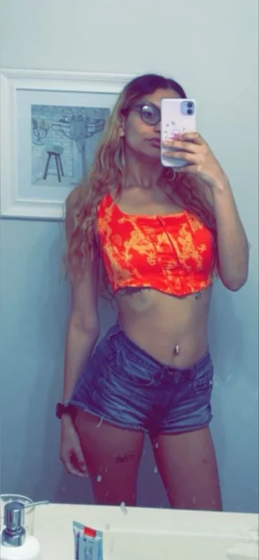 Saphiara OnlyFans Profile