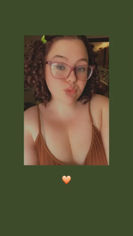 Sunflowerbabe1998 - OnlyFans Creator Profile Picture