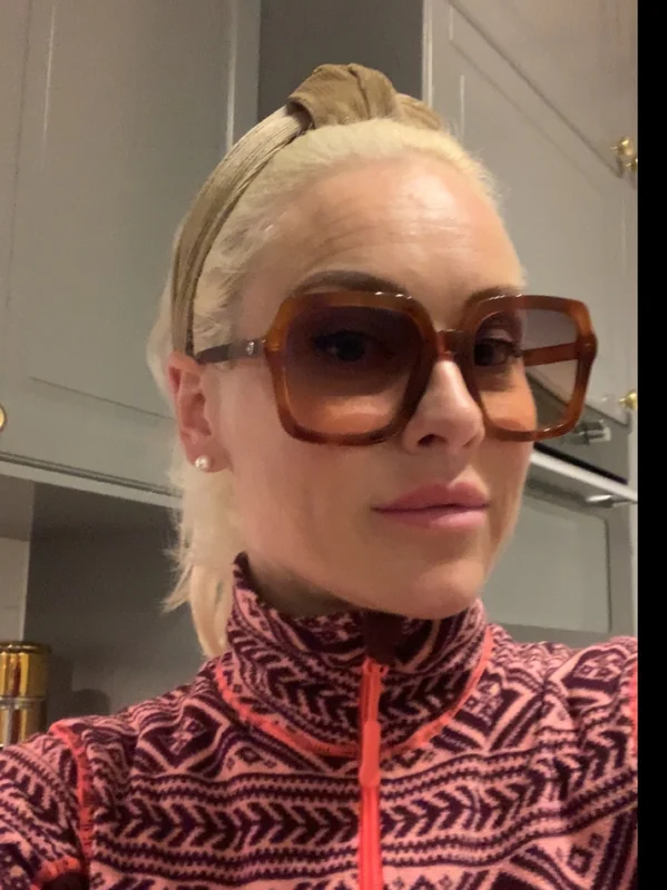 Swedishpetitmom OnlyFans Profile