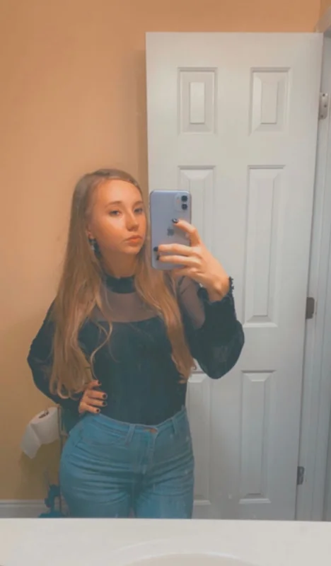 Mia - OnlyFans Creator Profile Picture