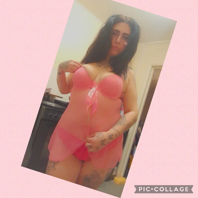 Tattootease OnlyFans Profile