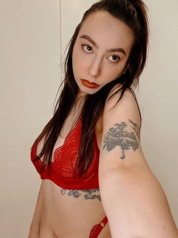 TAYLOR MOON OnlyFans Profile