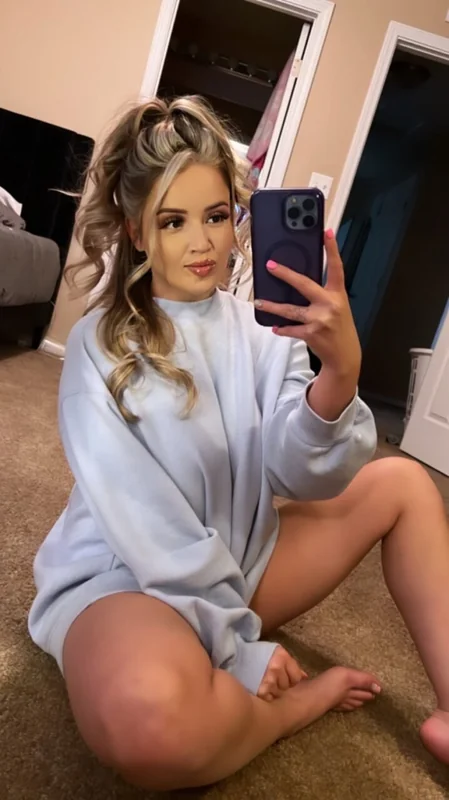 UR ONLINE GF OnlyFans Profile