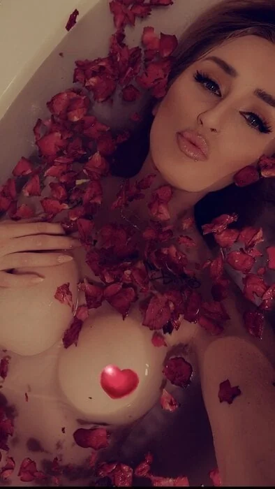 teetee x_x OnlyFans Profile