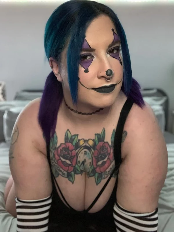 Thatnakedmom OnlyFans Profile