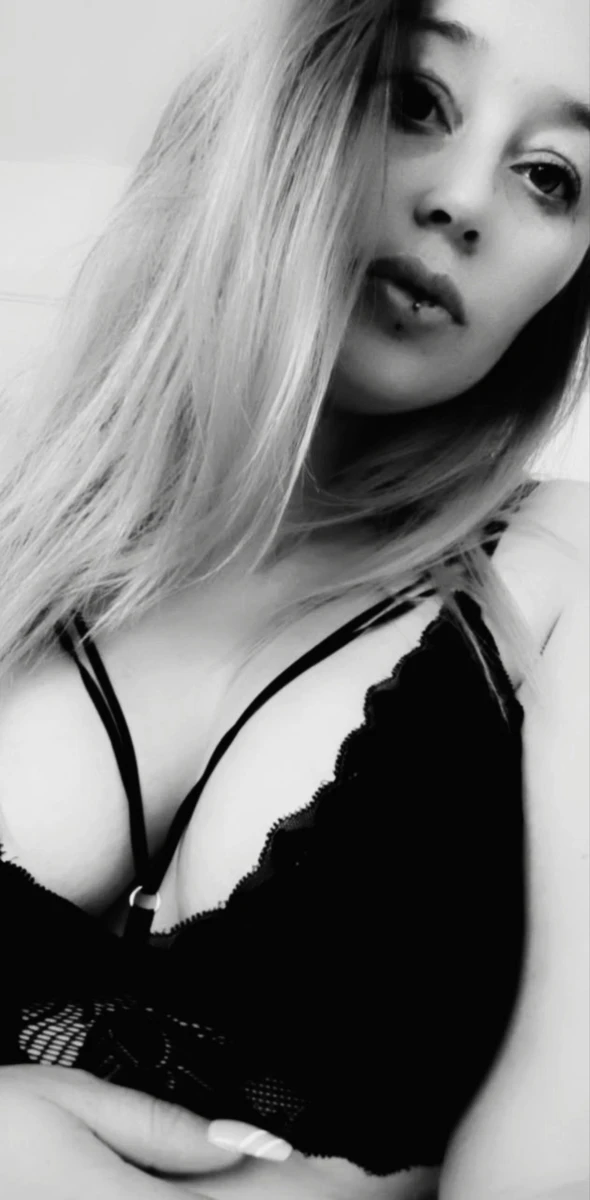 Ugly duckling (@theuglyduckling22) OnlyFans anal creator profile photo