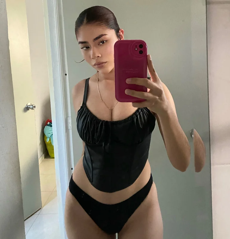 Mariana OnlyFans Profile