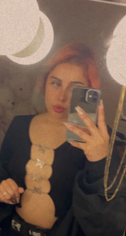 Flores OnlyFans Profile