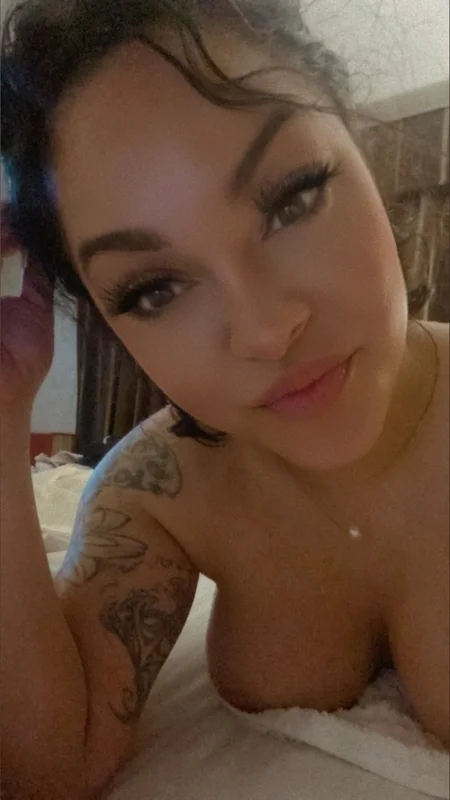 Hoot OnlyFans Profile