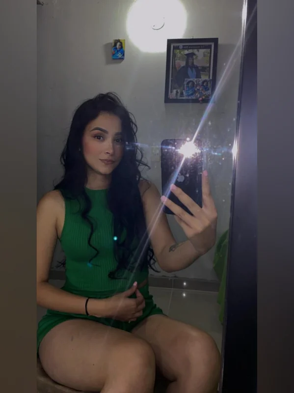 Karenzapata OnlyFans Profile