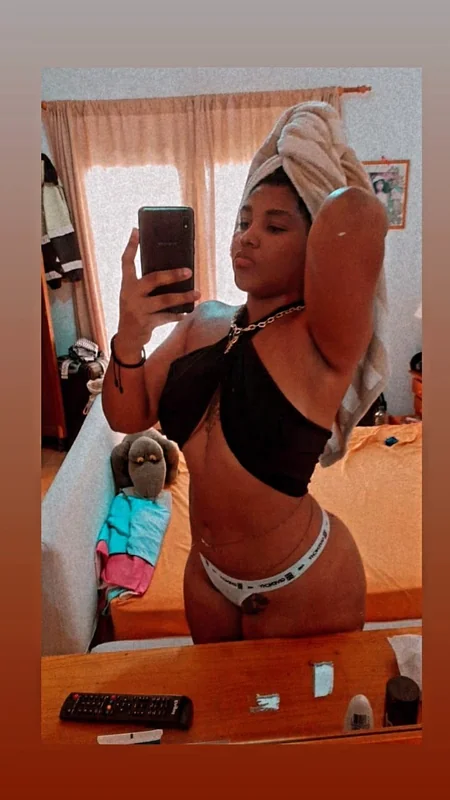 Valeria Valencia OnlyFans Profile