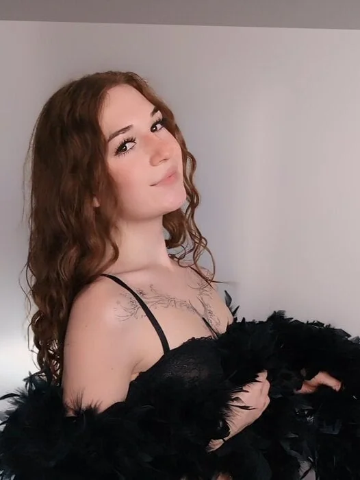 Vella OnlyFans Profile