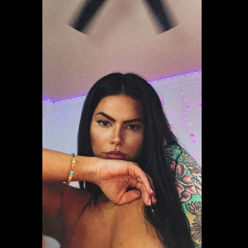 Veronica Fox OnlyFans Profile