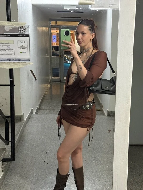 Vicky OnlyFans Profile