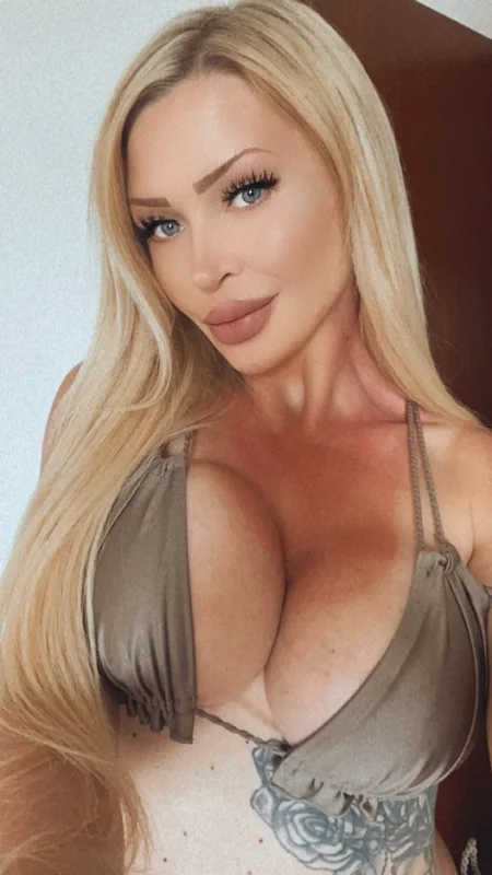 Viky Haze OnlyFans Profile