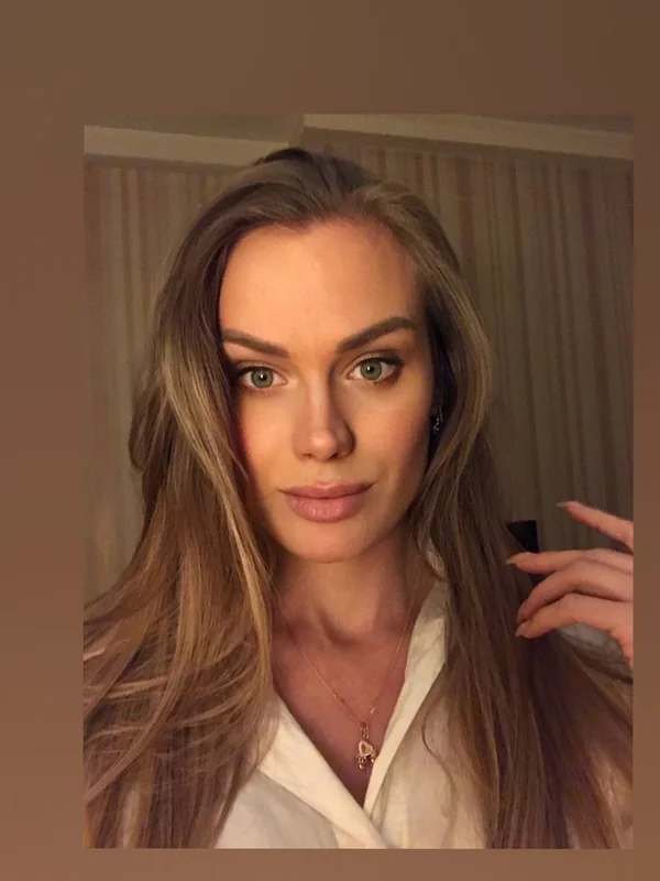 Viola Bloom OnlyFans Profile