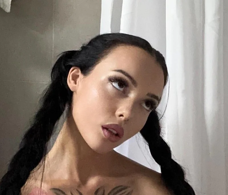 Viola OnlyFans Profile