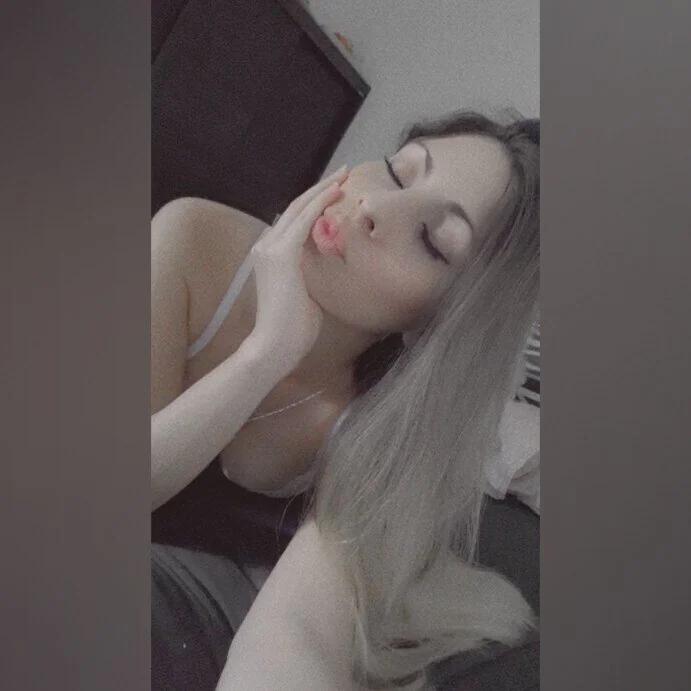  - OnlyFans Creator Profile Picture