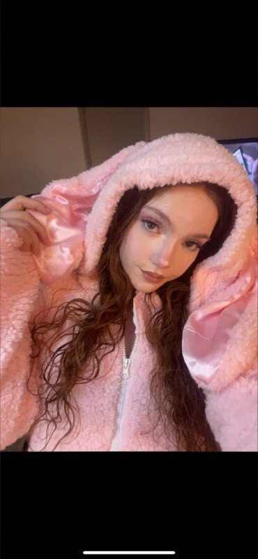 Vicky OnlyFans Profile