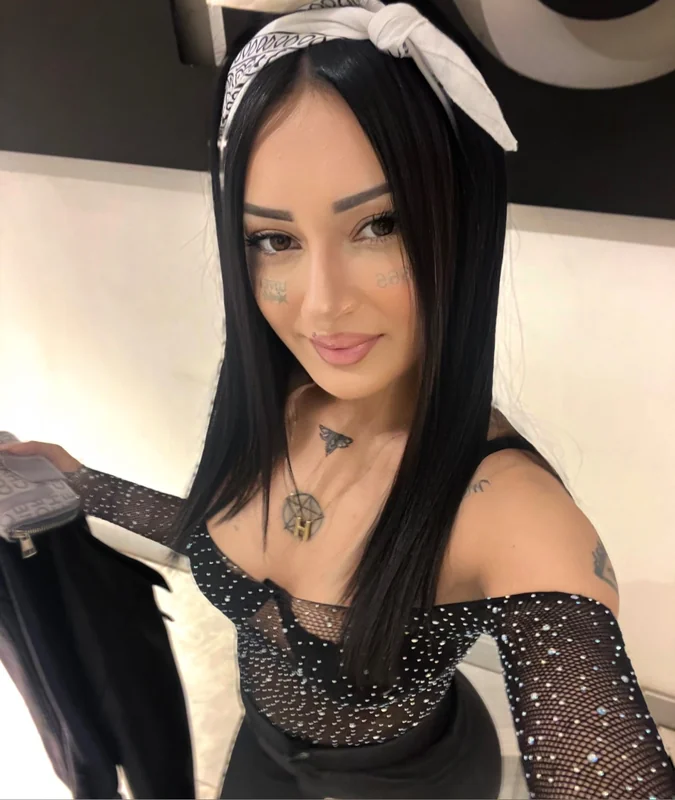 Yağmur Yaprak OnlyFans Profile