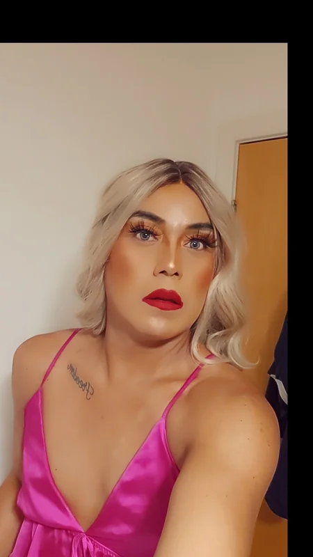 Yasmi28edin OnlyFans Profile