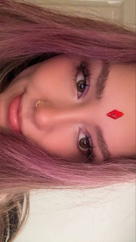 Ren OnlyFans Profile