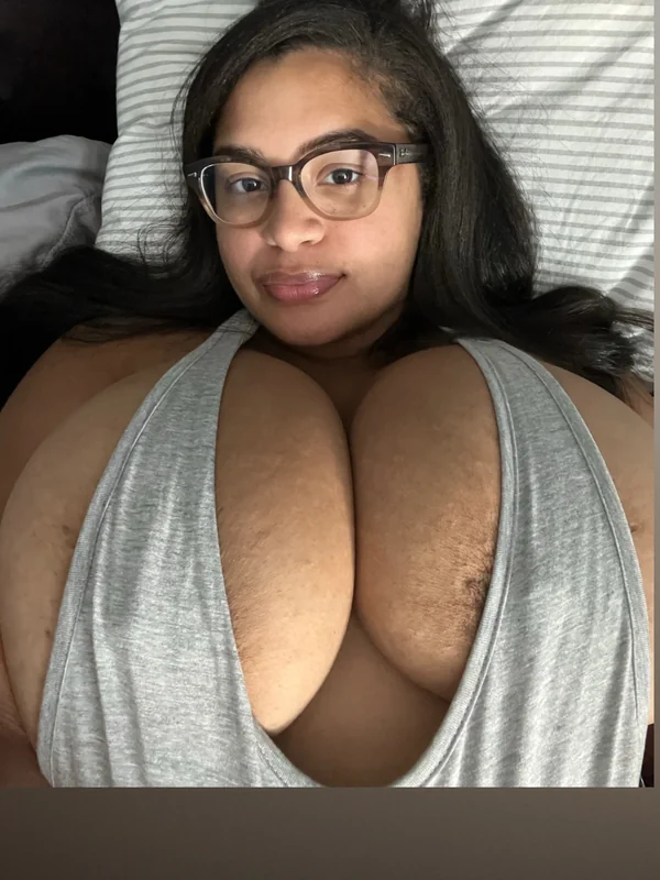 pretty titties OnlyFans Profile