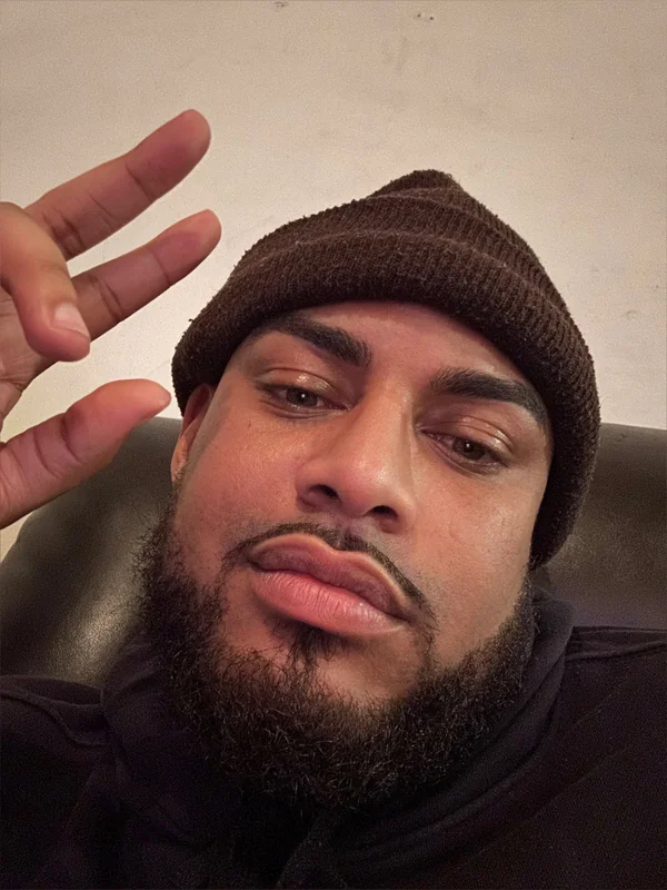 Yourfavlightskin OnlyFans Profile