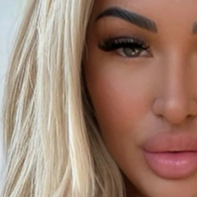 Your Favourite Neighbour OnlyFans Profile