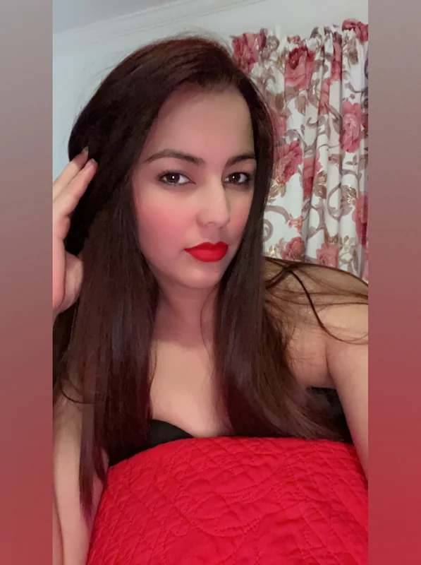 Karen Lara OnlyFans Profile