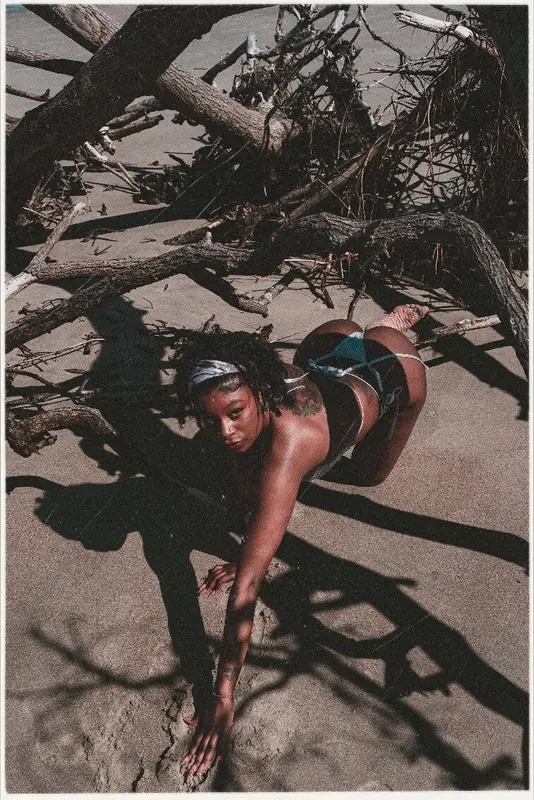 YANNAHMAS OnlyFans Profile