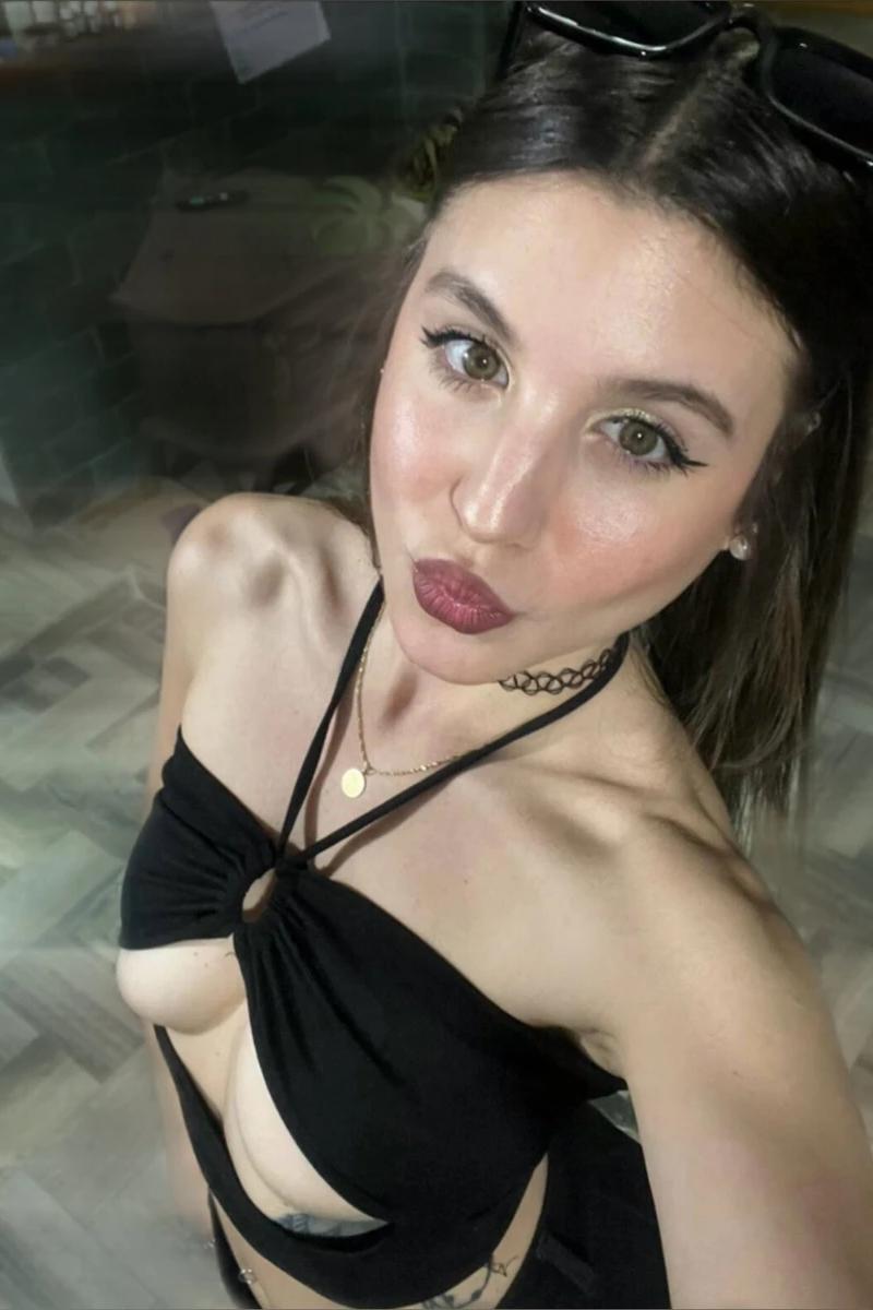 Aria OnlyFans Profile