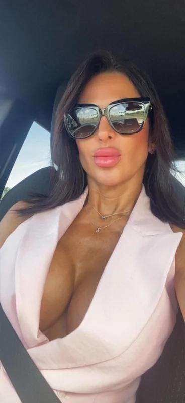 Gena OnlyFans Profile