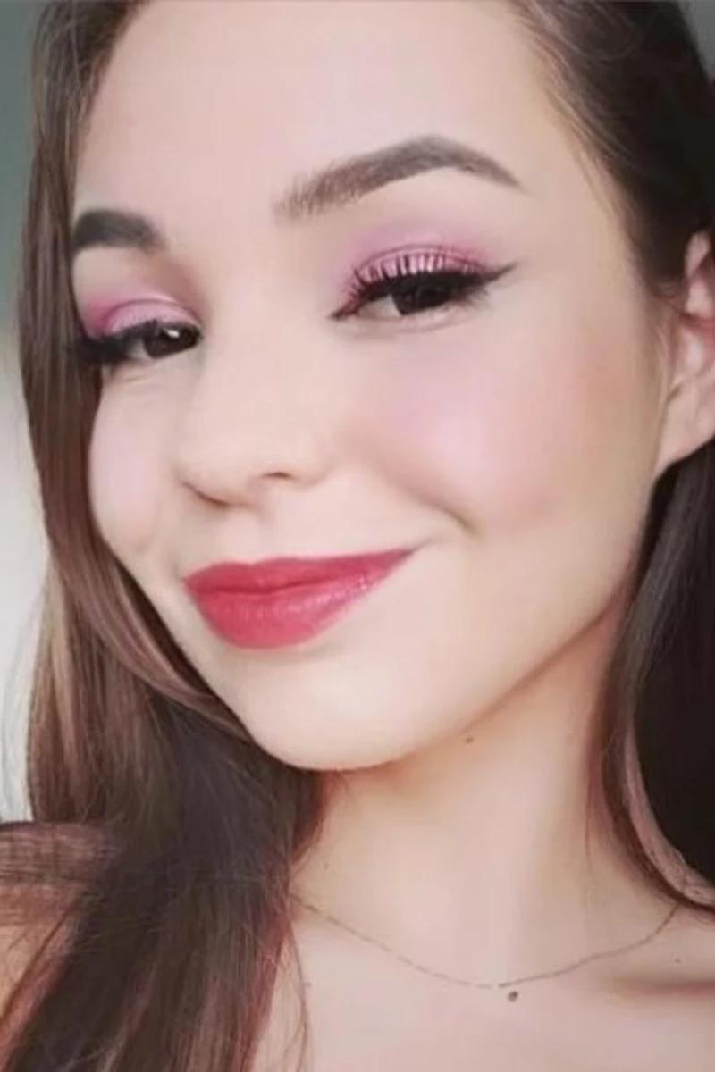 Ana OnlyFans Profile