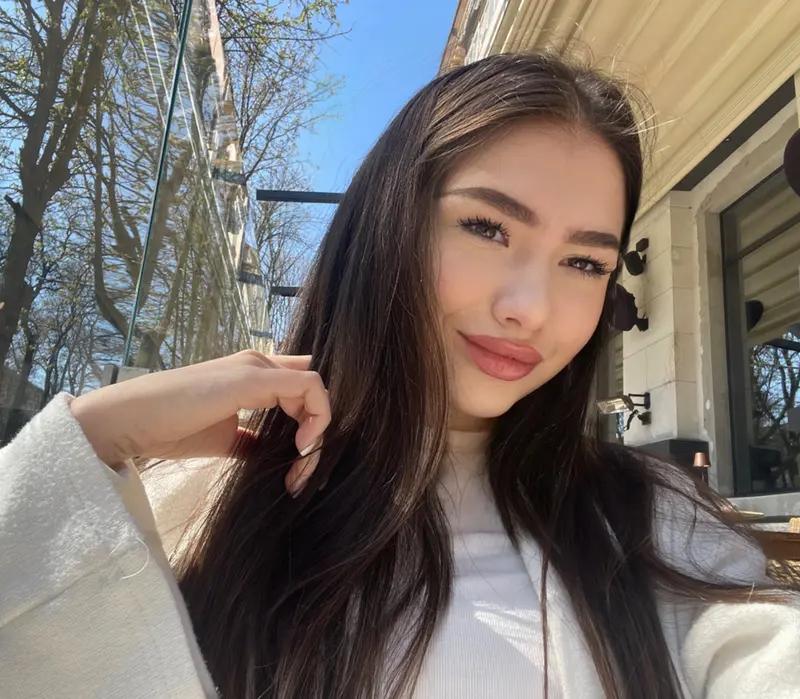 Lilly Ryb OnlyFans Profile